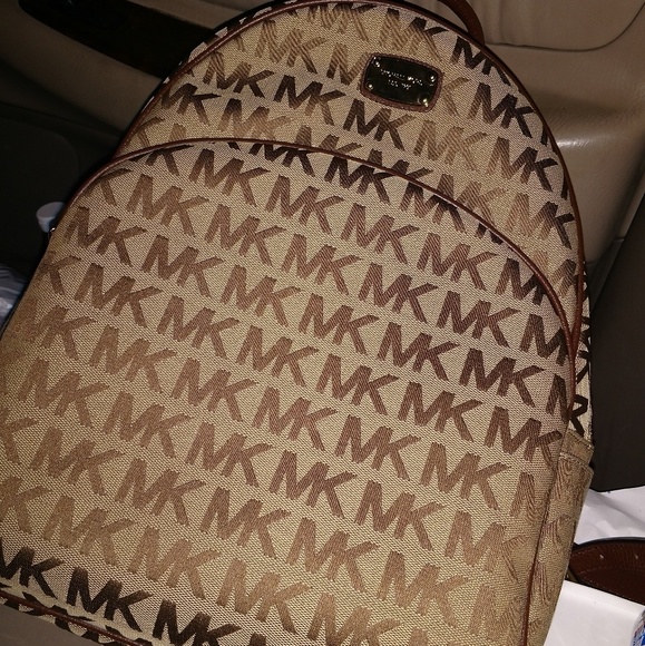 Backpack - Picture 1 of 2